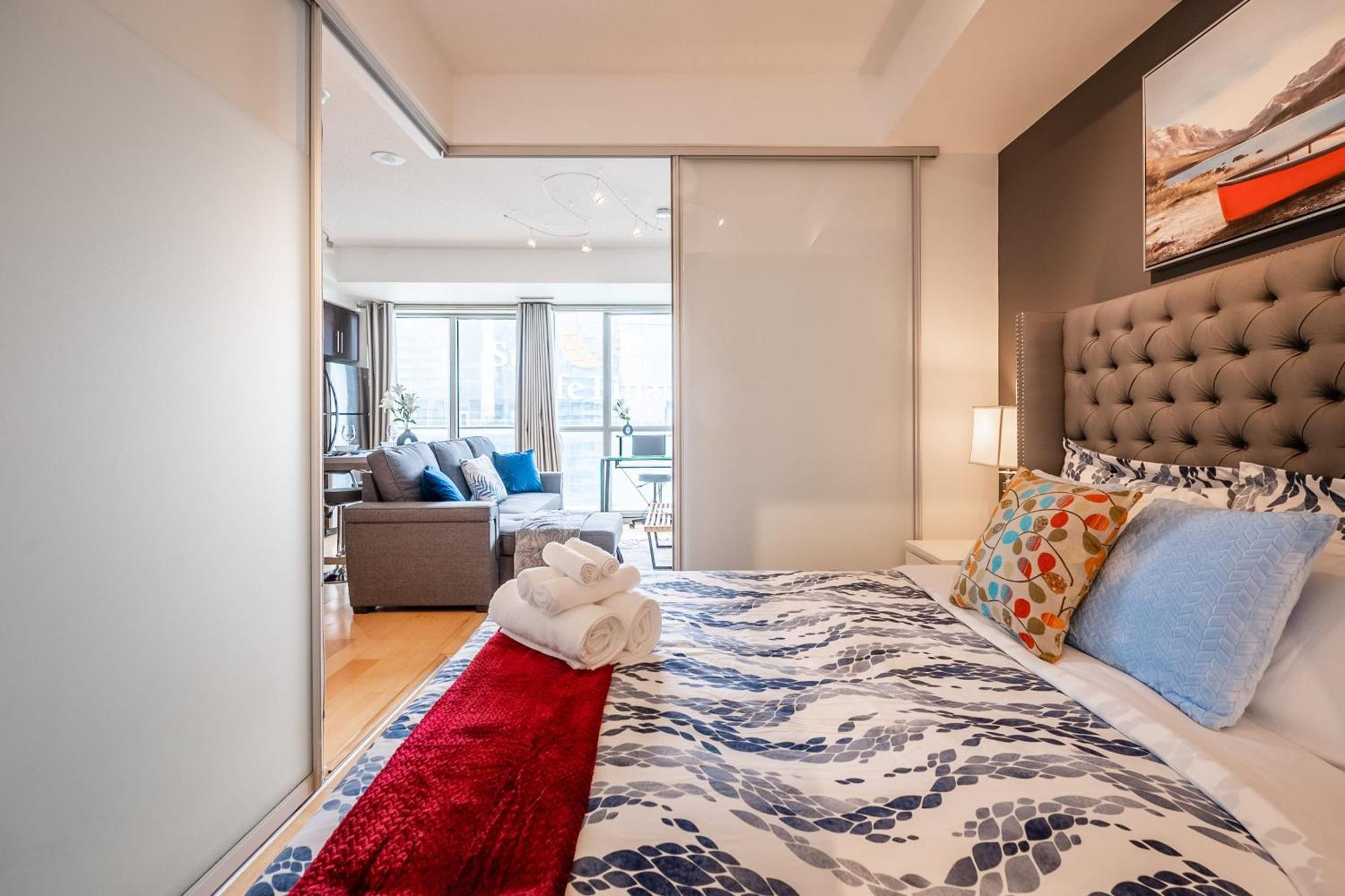 1Br Luxury Condo - Downtown 토론토 외부 사진